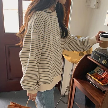 Çizgili Yuvarlak Boyun Hoodie kadın İnce Bahar Kore Versiyonu Gevşek İç Taban Gömlek Kolej Tarzı Uzun kollu Kazak